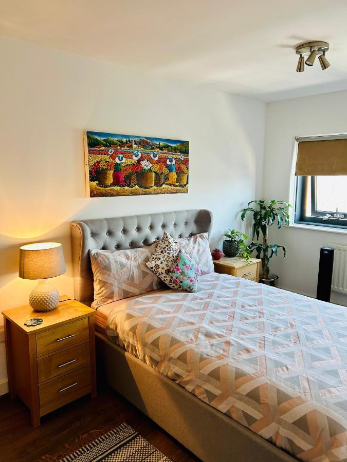 London Skylineviews 2 Bed 2 Bath Flat Near Canary Wharf, O2 & Excel Bagian luar foto